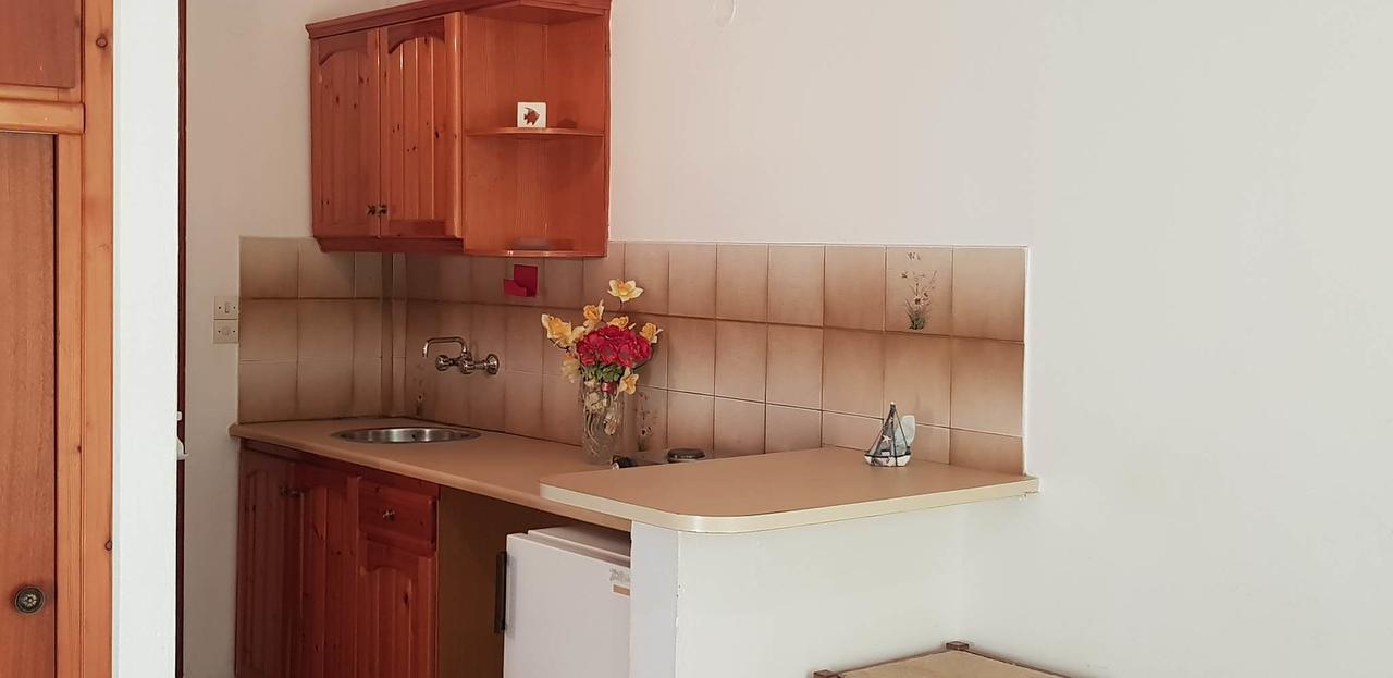 Ilios Apartments Poros Town ภายนอก รูปภาพ