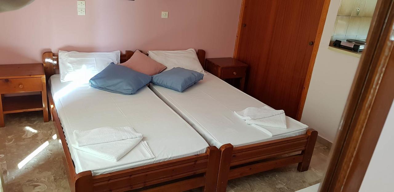 Ilios Apartments Poros Town ภายนอก รูปภาพ