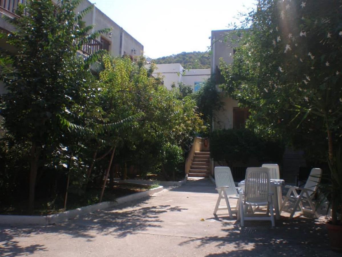 Ilios Apartments Poros Town ภายนอก รูปภาพ